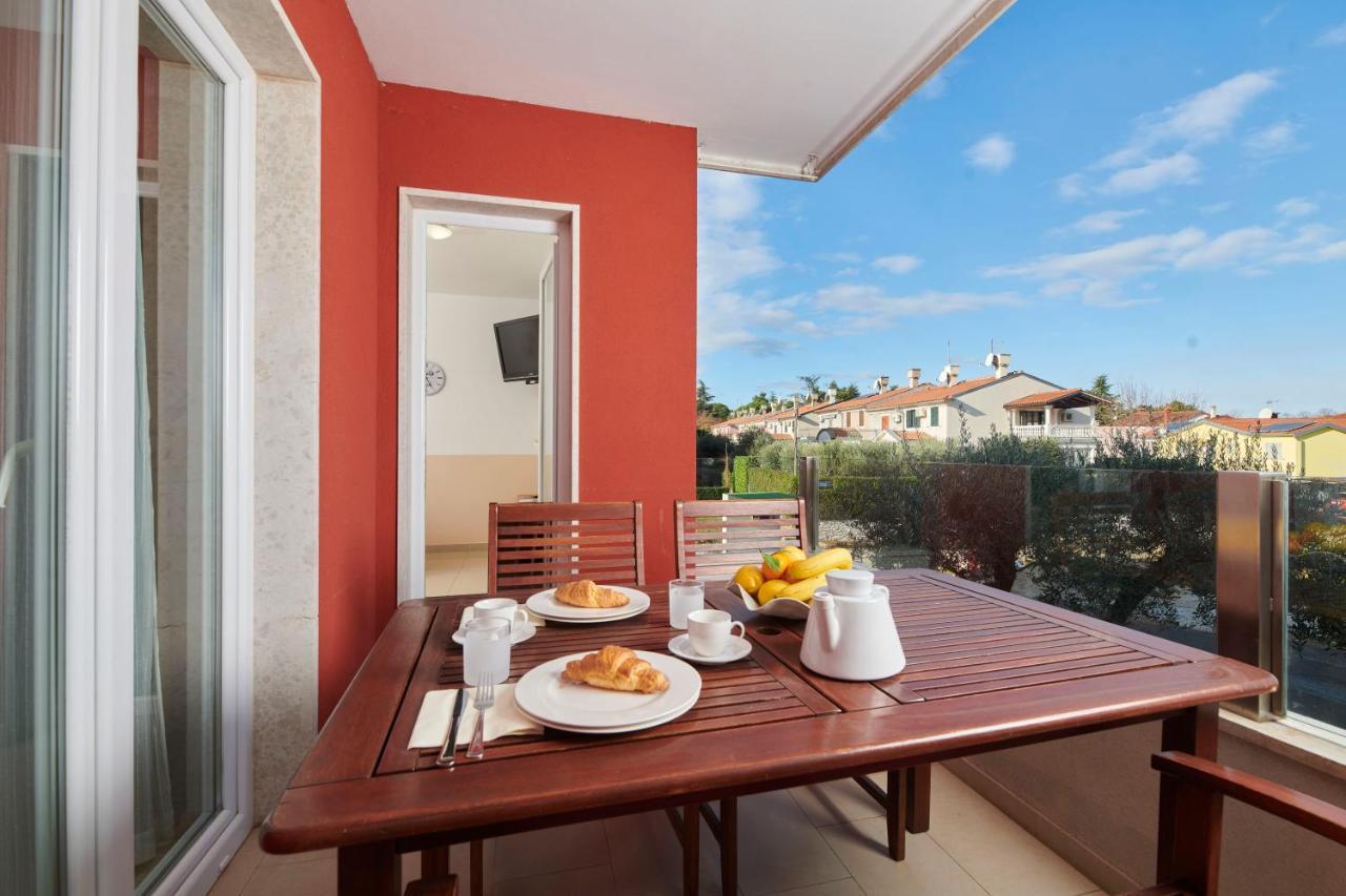Villa Ax Umag Buitenkant foto